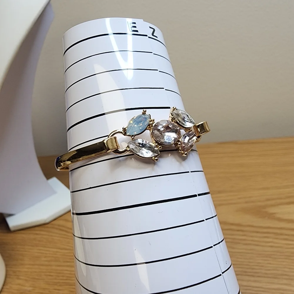 Nine West Bracelet Cuff / Bangle With Multi-Colored Pastel Stones‎ NWT Goldtone